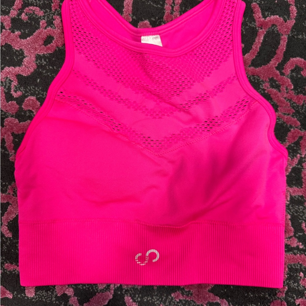 Seamless Pink Sports Bra